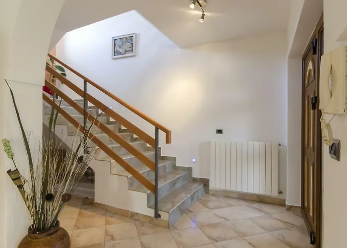Villa Rose